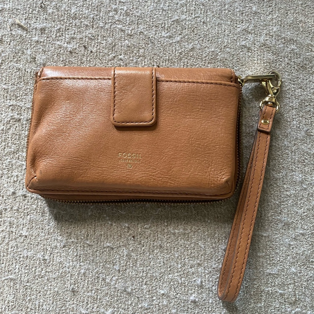 Fossil Tan Leather Clutch Wristlet